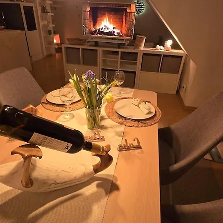 Lake Breeze Maisonette Apartment *