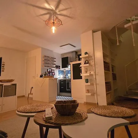 Lake Breeze Maisonette
