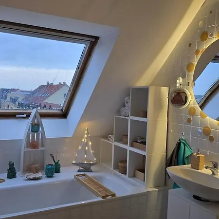 Lake Breeze Maisonette Apartment